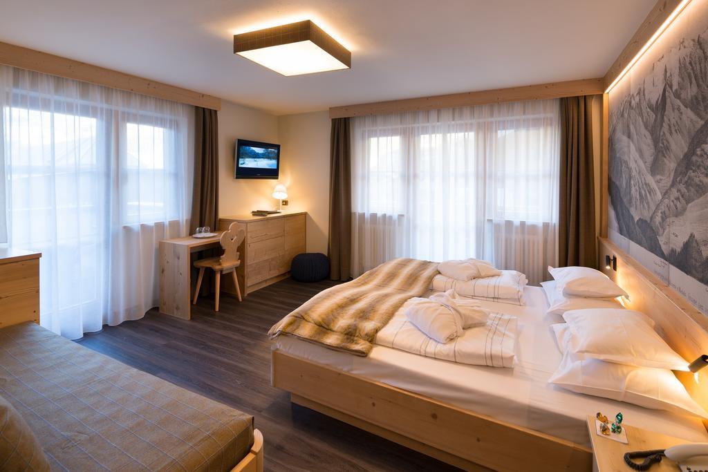Hotel Somont Selva di Val Gardena Exterior foto
