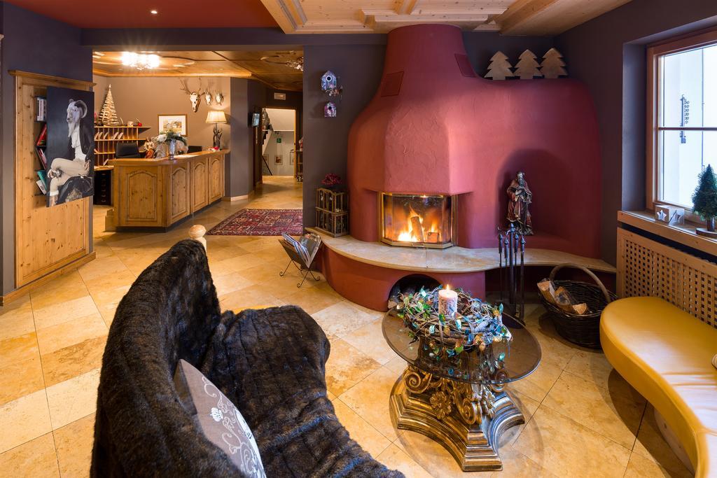 Hotel Somont Selva di Val Gardena Exterior foto